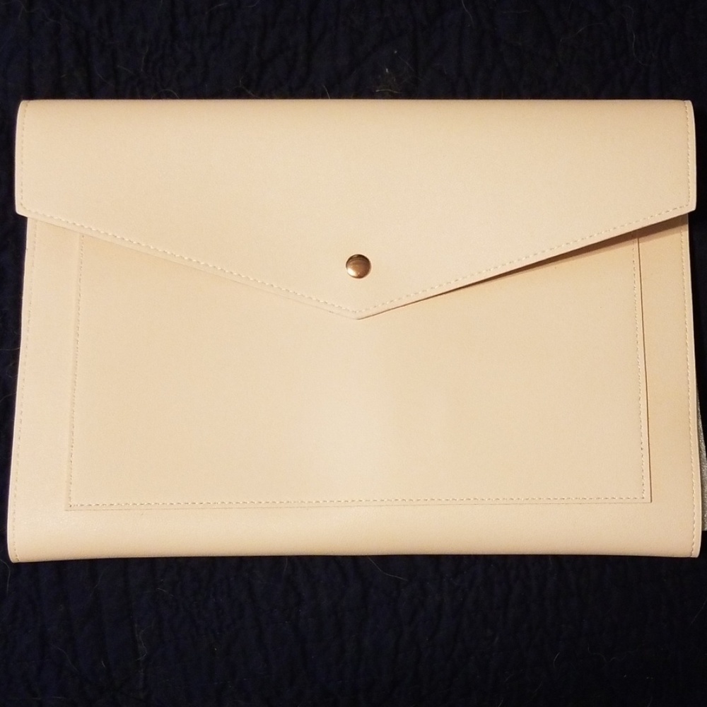 Portfolio Clutch
